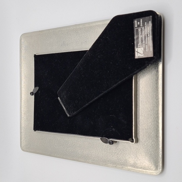 Embellished Sunburst Framed 4x6 Happy Cute Squirrel Photography Print - Picture 6 of 9